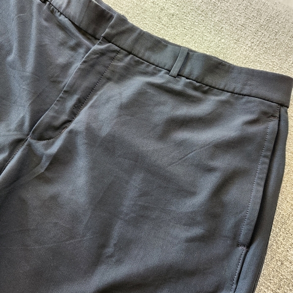 Nike Dri Fit Golf Shorts Mens Size 42 Black Standard Fit - Picture 2 of 6